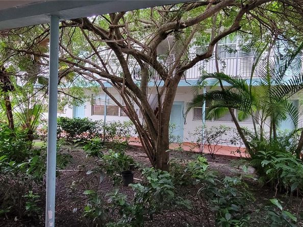 1265 Marseille Dr 31, Miami Beach FL 33141