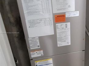 1265 Marseille Dr 31, Miami Beach FL 33141