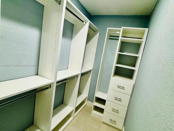 6812 Brookline Dr 6812, Hialeah FL 33015