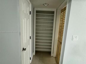 6812 Brookline Dr 6812, Hialeah FL 33015