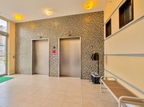 36 NW 6th Ave 906, Miami FL 33128