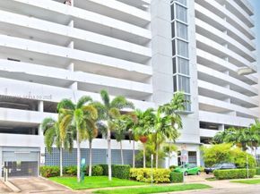 36 NW 6th Ave 906, Miami FL 33128