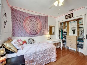 484 Cambridge Dr, Weston FL 33326