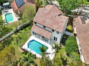 484 Cambridge Dr, Weston FL 33326