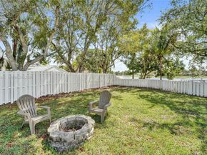 484 Cambridge Dr, Weston FL 33326