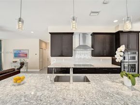 484 Cambridge Dr, Weston FL 33326