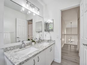 484 Cambridge Dr, Weston FL 33326