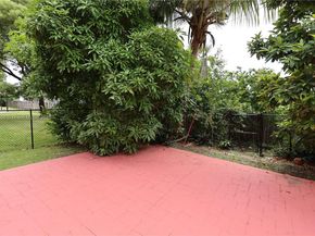 20521 NW 7th Ct, Miami Gardens FL 33169