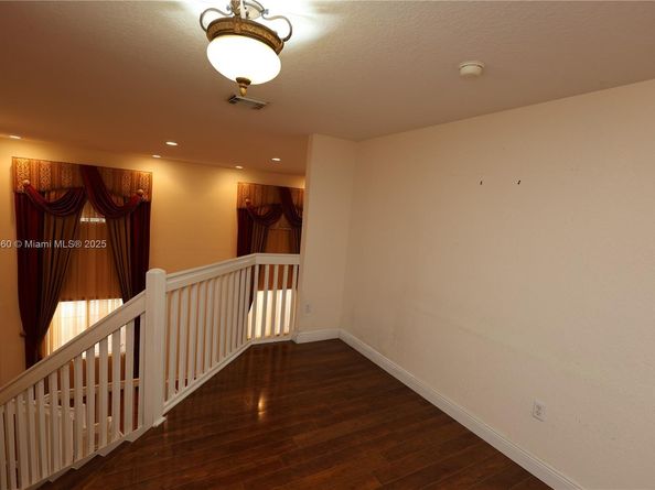 20521 NW 7th Ct, Miami Gardens FL 33169