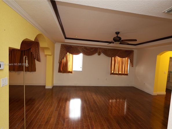 20521 NW 7th Ct, Miami Gardens FL 33169