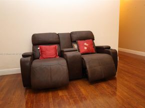 20521 NW 7th Ct, Miami Gardens FL 33169