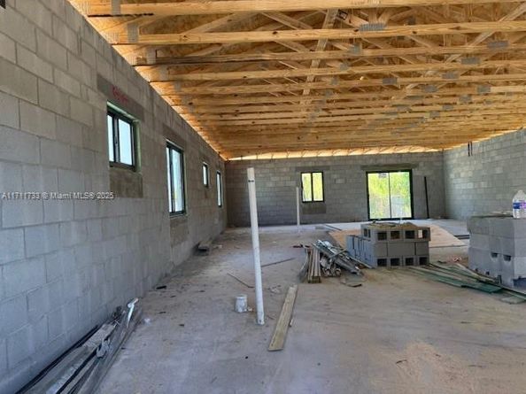 15167 NW Railroad Dr, Miami Gardens FL 33054