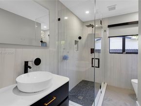 5316 Jackson St, Hollywood FL 33021