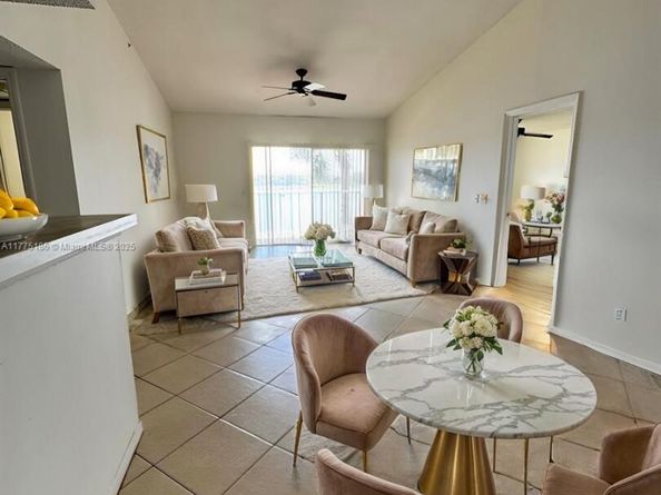 5031 Wiles Rd 202, Coconut Creek FL 33073