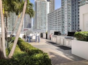 60 SW 13th St 2413, Miami FL 33130