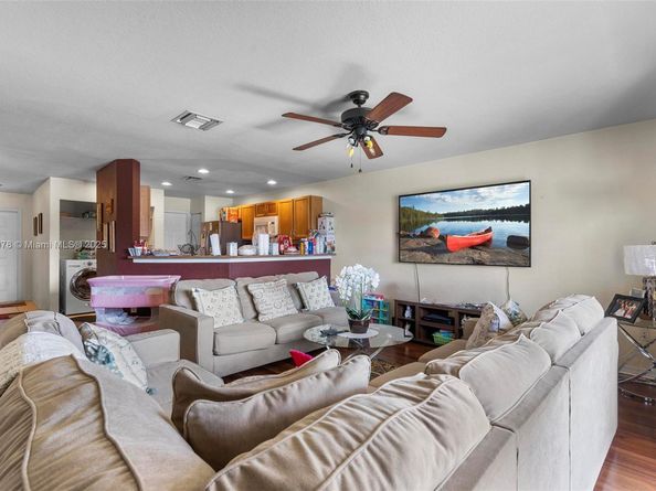 8988 Chambers st 8988, Tamarac FL 33321