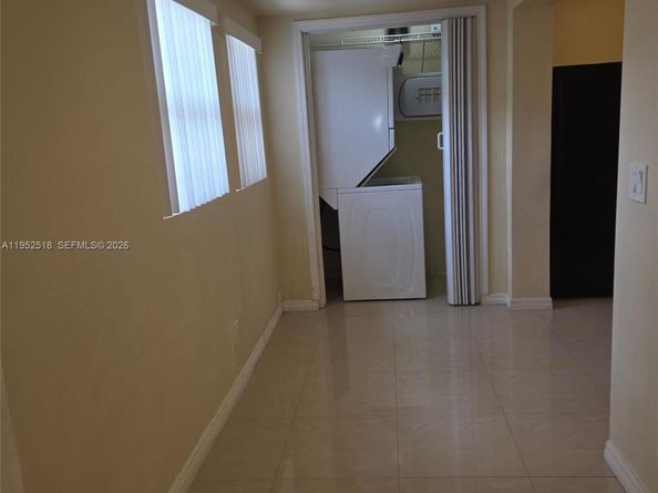 7401 SW 21st St, Miami FL 33155