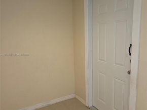 7401 SW 21st St, Miami FL 33155