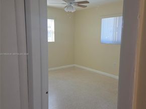 7401 SW 21st St, Miami FL 33155