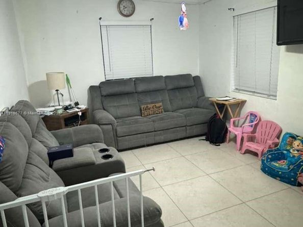 716 SW 11th Ave, Homestead FL 33030