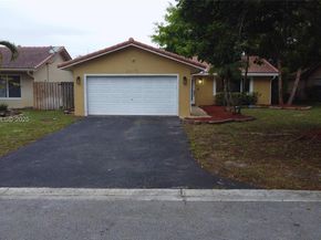 8915 NW 26th Ct, Coral Springs FL 33065