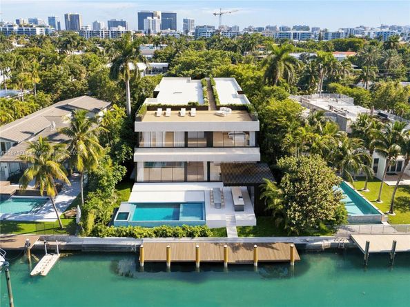 9720 W Broadview Dr, Bay Harbor Islands FL 33154