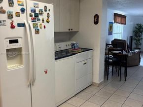 19358 Bobolink Dr, Hialeah FL 33015