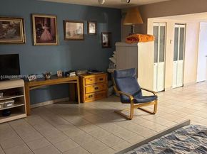 19358 Bobolink Dr, Hialeah FL 33015