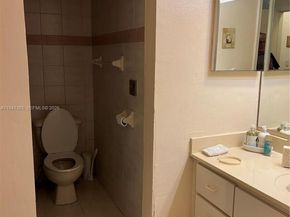 19358 Bobolink Dr, Hialeah FL 33015