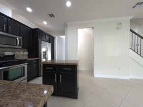 3390 NW 125th Ave, Sunrise FL 33323