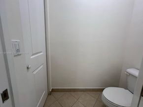 3390 NW 125th Ave, Sunrise FL 33323