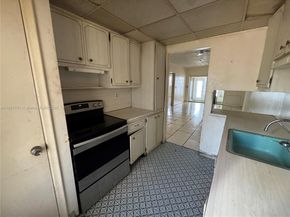 270 NE 191st St 108, Miami FL 33179