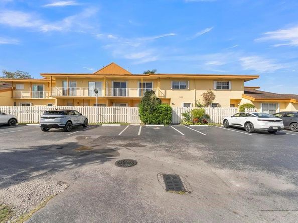 8394 SW 154th Ave 43, Miami FL 33193