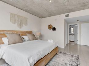 3250 NE 1st Ave 615, Miami FL 33137