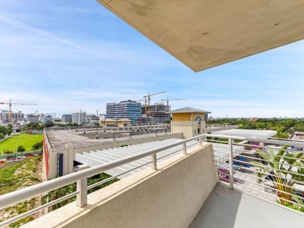 3250 NE 1st Ave 615, Miami FL 33137