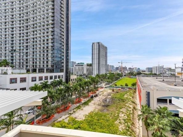 3250 NE 1st Ave 615, Miami FL 33137