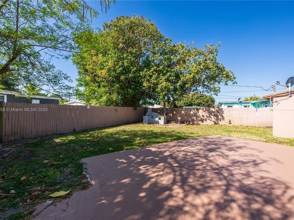 11500 SW 142nd St, Miami FL 33176