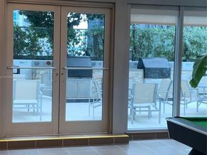 79 SW 12th St 1002S, Miami FL 33130