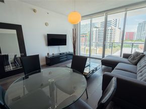 79 SW 12th St 1002S, Miami FL 33130