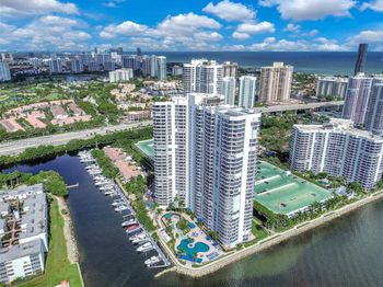 3530 Mystic Pointe Dr