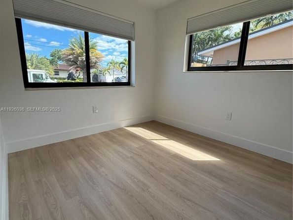 4850 SW 93rd Ct, Miami FL 33165