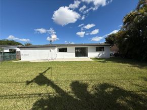 4850 SW 93rd Ct, Miami FL 33165