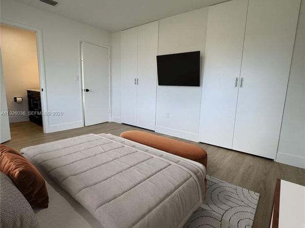 4850 SW 93rd Ct, Miami FL 33165