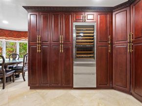185 SW 130th Ave, Miami FL 33184