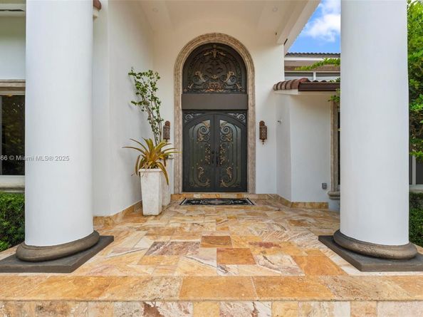 185 SW 130th Ave, Miami FL 33184