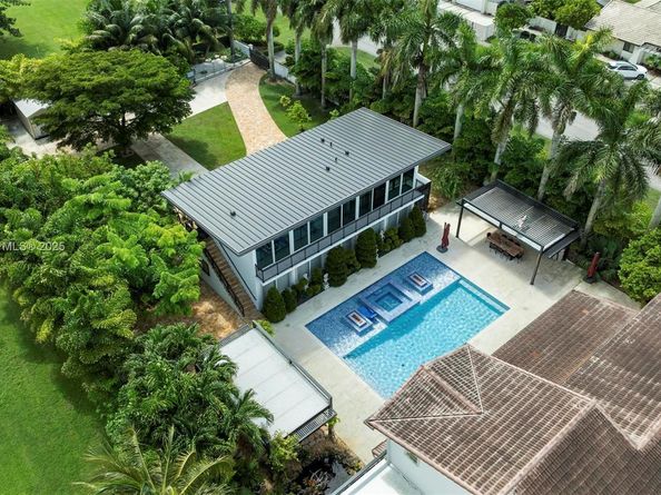 185 SW 130th Ave, Miami FL 33184