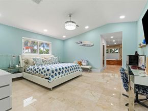 185 SW 130th Ave, Miami FL 33184