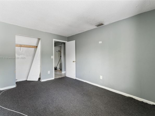 18602 NW 46th Ave, Miami Gardens FL 33055