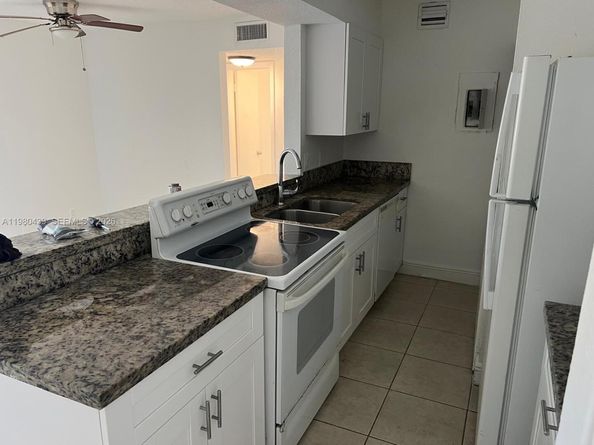 4435 Treehouse Ln H, Tamarac FL 33319