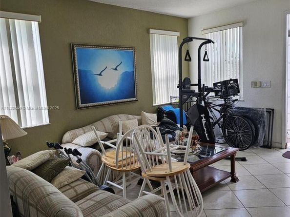 11401 NW 76th Ter, Doral FL 33178